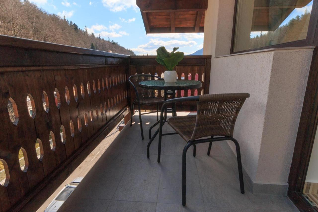 Stars & Mountain Apartment Buşteni Exterior foto